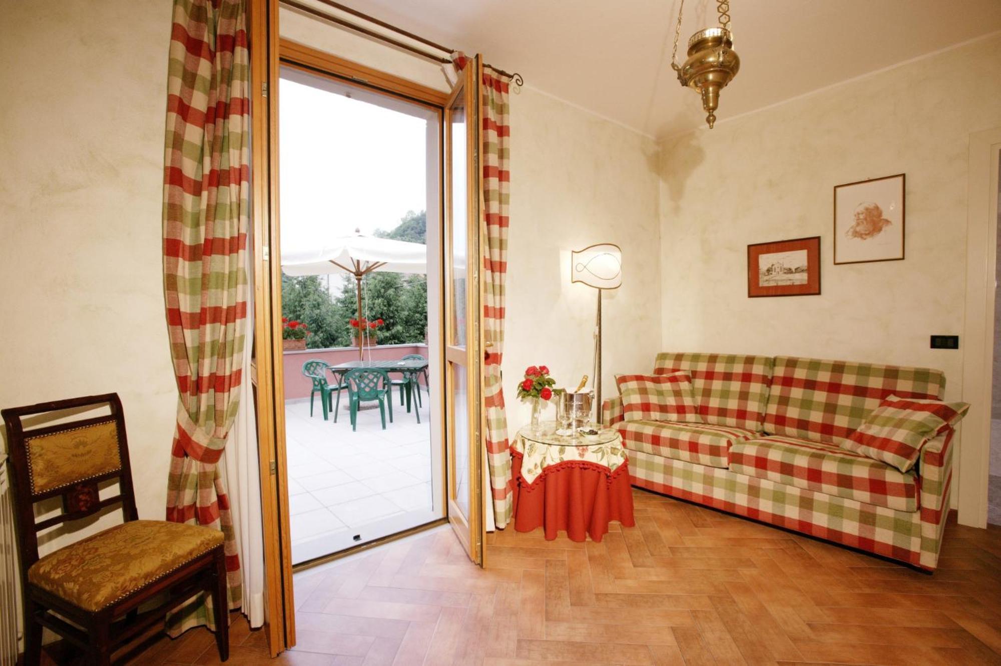 Familiensuite mit Balkon